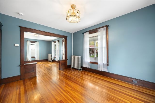 67 Columbus Ave, Holyoke, MA 01040