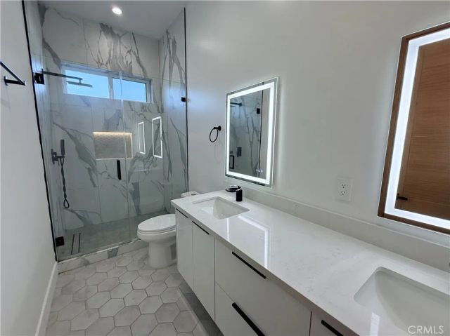 6900 Corbin Avenue, Reseda, CA 91335