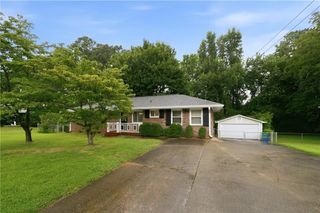 1171 Starline Drive SE, Smyrna, GA 30080