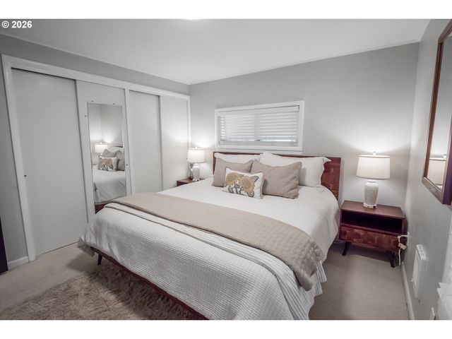 1400 W 40TH Ave, Eugene, OR 97405