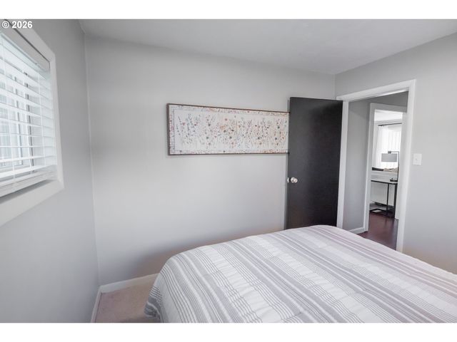 1400 W 40TH Ave, Eugene, OR 97405