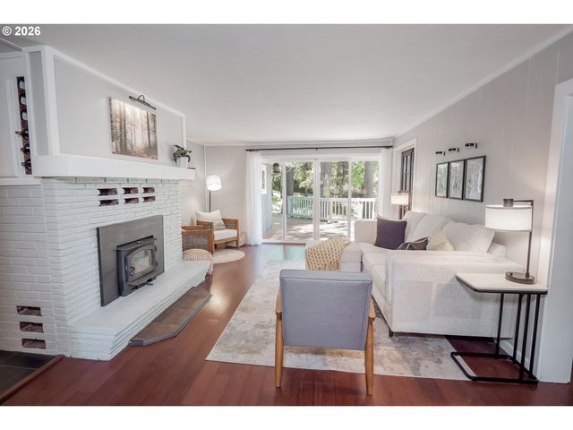 1400 W 40TH Ave, Eugene, OR 97405