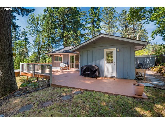 1400 W 40TH Ave, Eugene, OR 97405