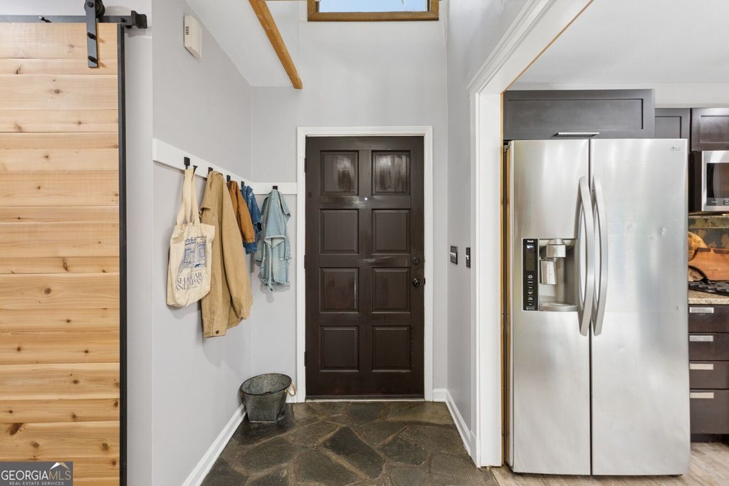 326 W Claiborne Court, Marietta, GA 30066 — photo 5