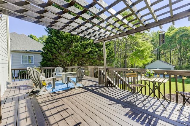 185 Amberbrook Circle, Grayson, GA 30017