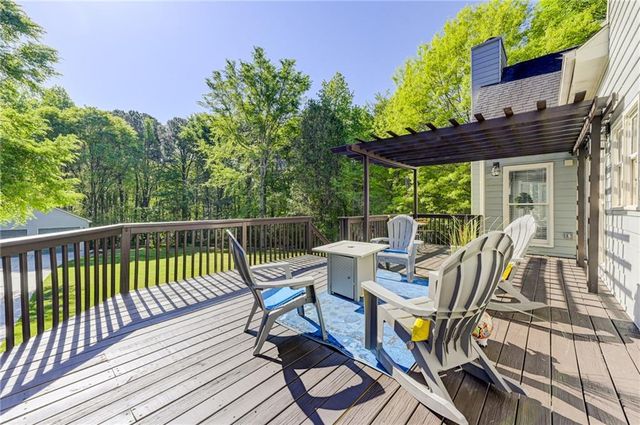 185 Amberbrook Circle, Grayson, GA 30017