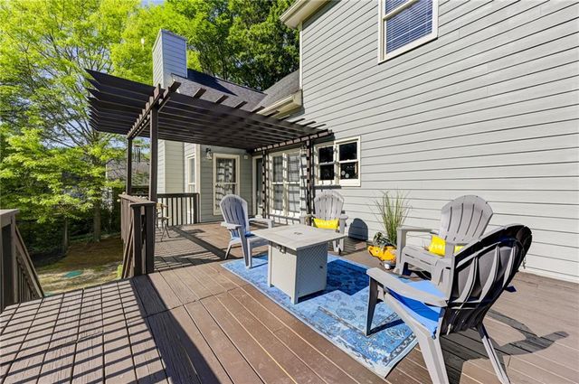 185 Amberbrook Circle, Grayson, GA 30017