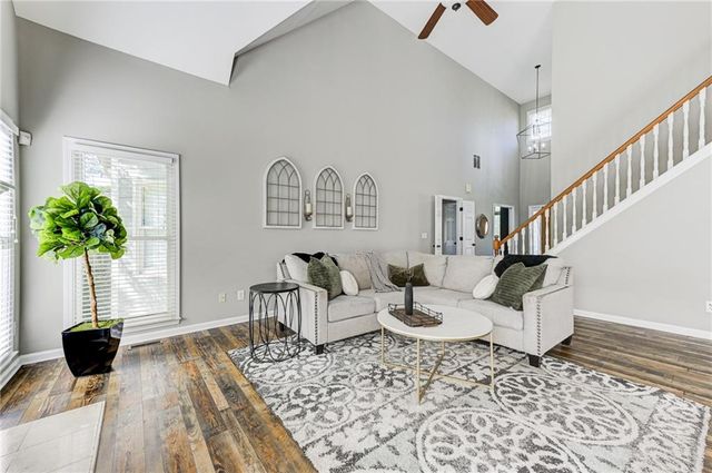 185 Amberbrook Circle, Grayson, GA 30017