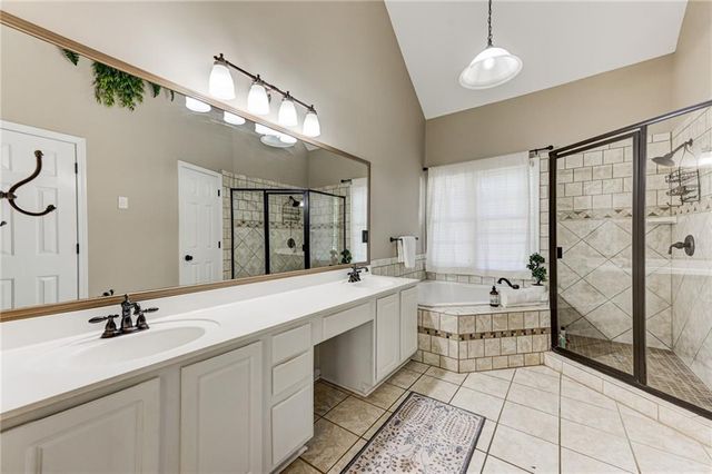 185 Amberbrook Circle, Grayson, GA 30017