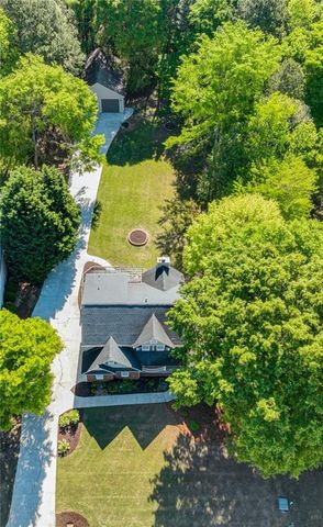 185 Amberbrook Circle, Grayson, GA 30017
