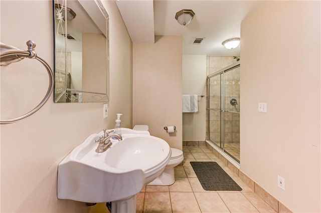 185 Amberbrook Circle, Grayson, GA 30017