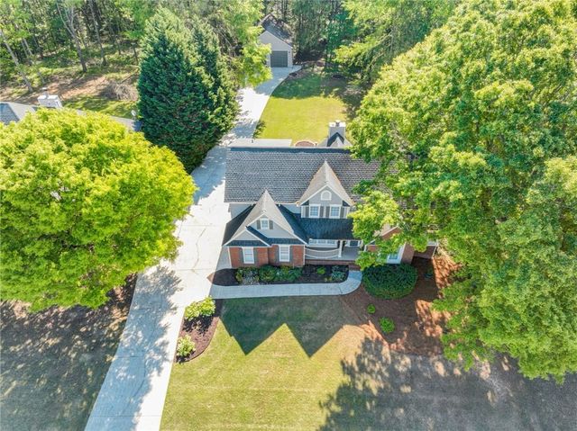185 Amberbrook Circle, Grayson, GA 30017