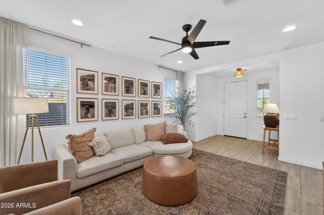 3048 E PIMA Avenue, Apache Junction, AZ 85119