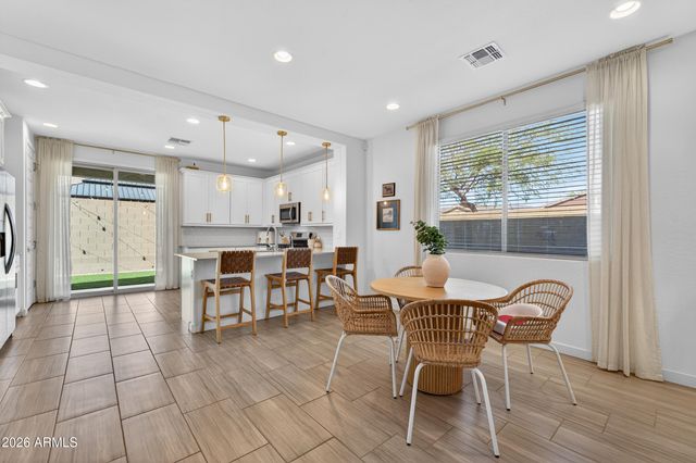 3048 E PIMA Avenue, Apache Junction, AZ 85119