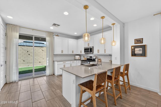 3048 E PIMA Avenue, Apache Junction, AZ 85119