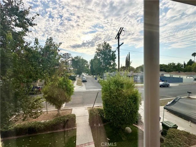 6220 Etiwanda Avenue, Tarzana, CA 91335