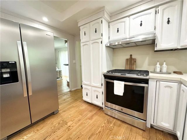 6220 Etiwanda Avenue, Tarzana, CA 91335