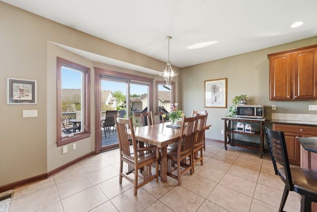 2050 Lakeview Drive, Pleasant Hill, IA 50327