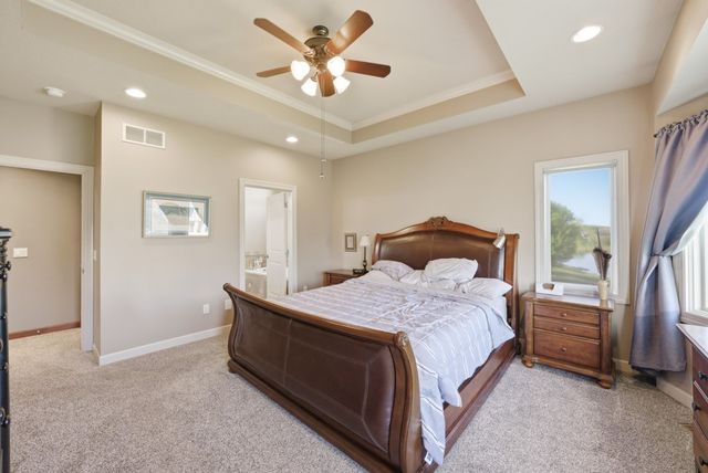 2050 Lakeview Drive, Pleasant Hill, IA 50327