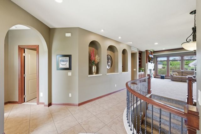 2050 Lakeview Drive, Pleasant Hill, IA 50327