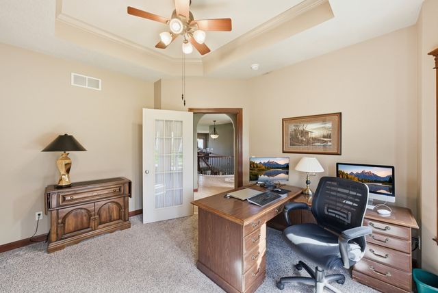 2050 Lakeview Drive, Pleasant Hill, IA 50327