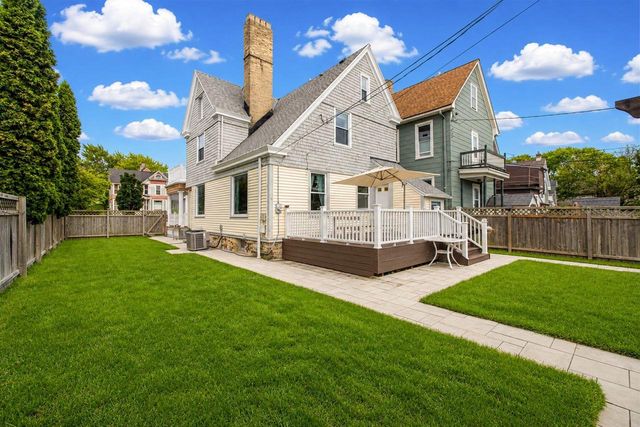 538 E Otjen STREET, Milwaukee, WI 53207