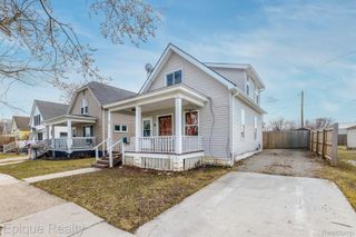 749 16th Street, Port Huron, MI 48060