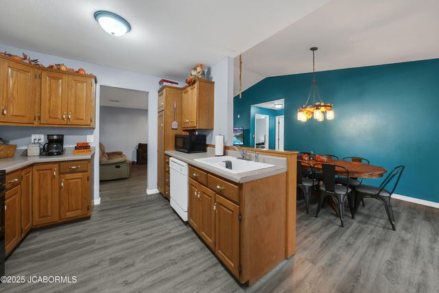 4122 CO RD 4006, Tebbetts, MO 65080