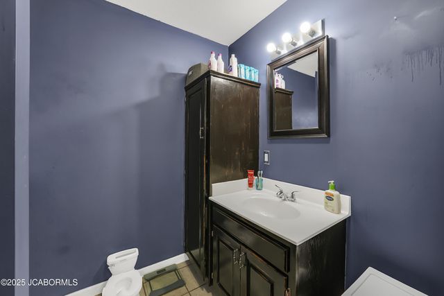 4122 CO RD 4006, Tebbetts, MO 65080