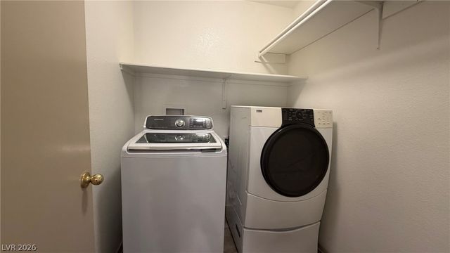 9243 Sterling Hill Avenue, Las Vegas, NV 89148