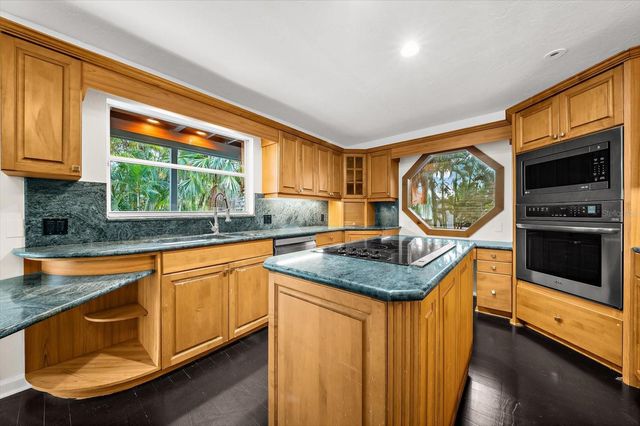 1209 SEA PLUME WAY, Sarasota, FL 34242