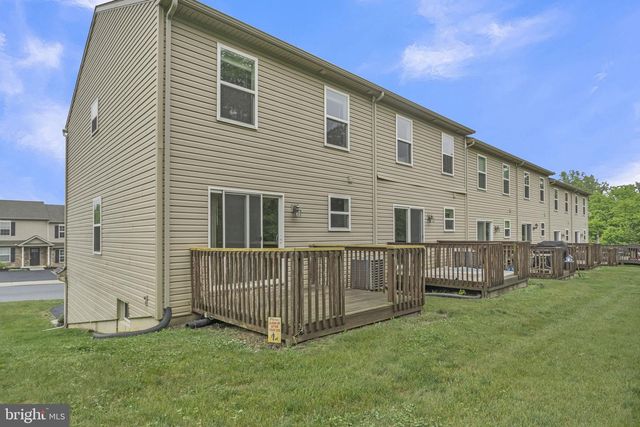 771 GREGS DR, Harrisburg, PA 17111