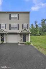 771 GREGS DR, Harrisburg, PA 17111