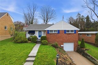 1243 Lakemont Dr, Mt Lebanon, PA 15243