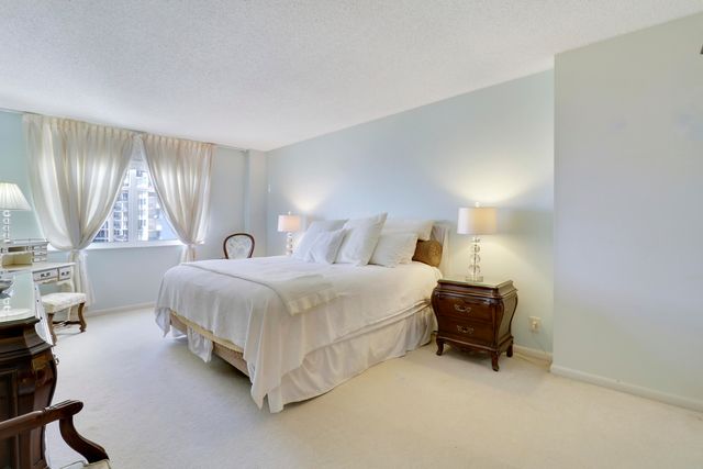 1701 S Flagler Drive 903, West Palm Beach, FL 33401