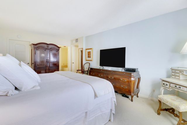 1701 S Flagler Drive 903, West Palm Beach, FL 33401