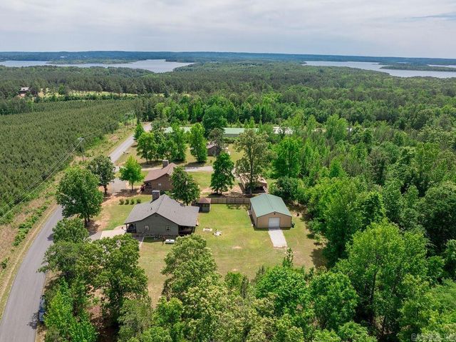 876 Tannenbaum Road, Drasco, AR 72530