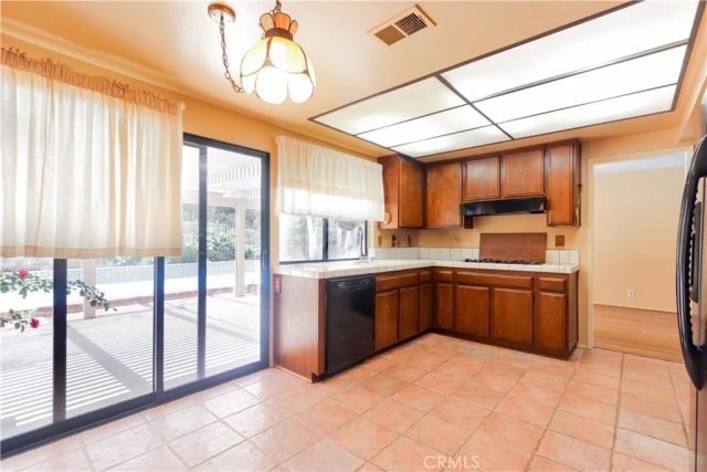 24396 Calle Pequeno, Lake Forest, CA 92630