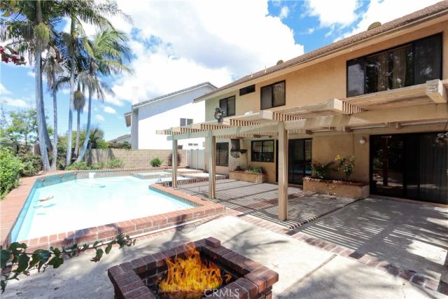 24396 Calle Pequeno, Lake Forest, CA 92630