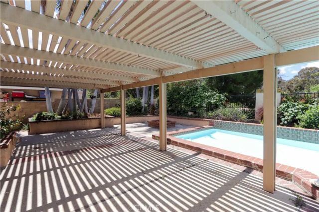 24396 Calle Pequeno, Lake Forest, CA 92630