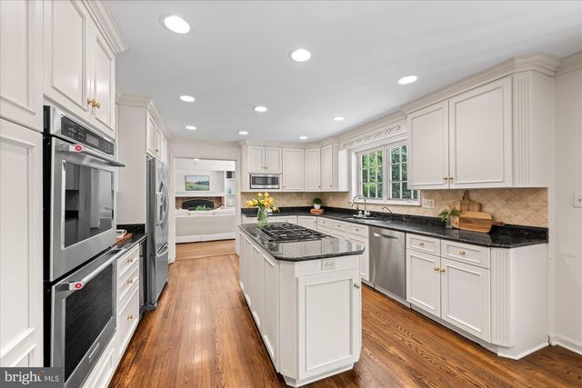 10500 STABLE LN, Potomac, MD 20854