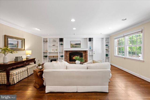 10500 STABLE LN, Potomac, MD 20854