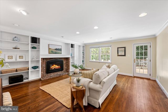 10500 STABLE LN, Potomac, MD 20854