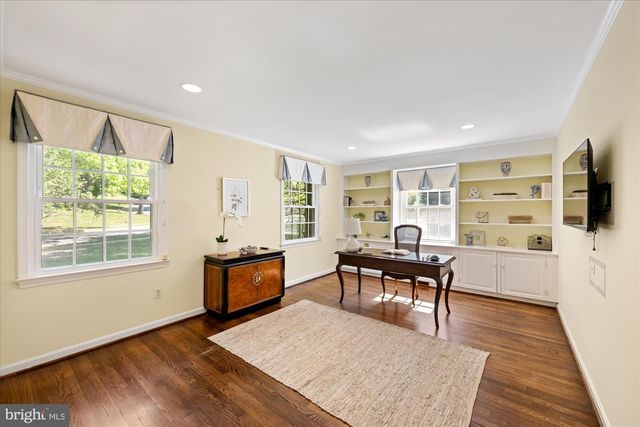 10500 STABLE LN, Potomac, MD 20854