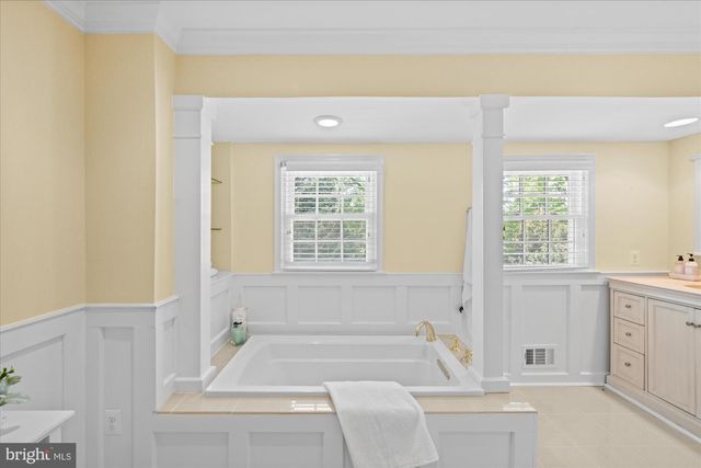 10500 STABLE LN, Potomac, MD 20854