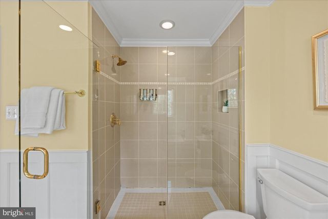 10500 STABLE LN, Potomac, MD 20854