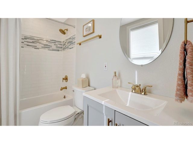 2549 Glenarm Pl, Denver, CO 80205