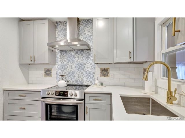 2549 Glenarm Pl, Denver, CO 80205