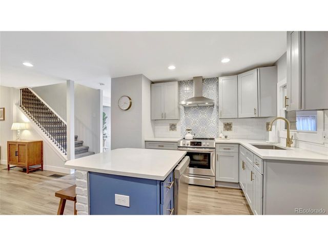 2549 Glenarm Pl, Denver, CO 80205