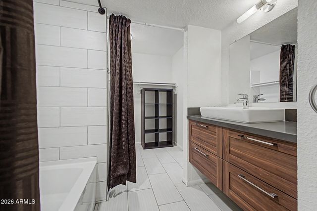 2040 S LONGMORE Street 43, Mesa, AZ 85202